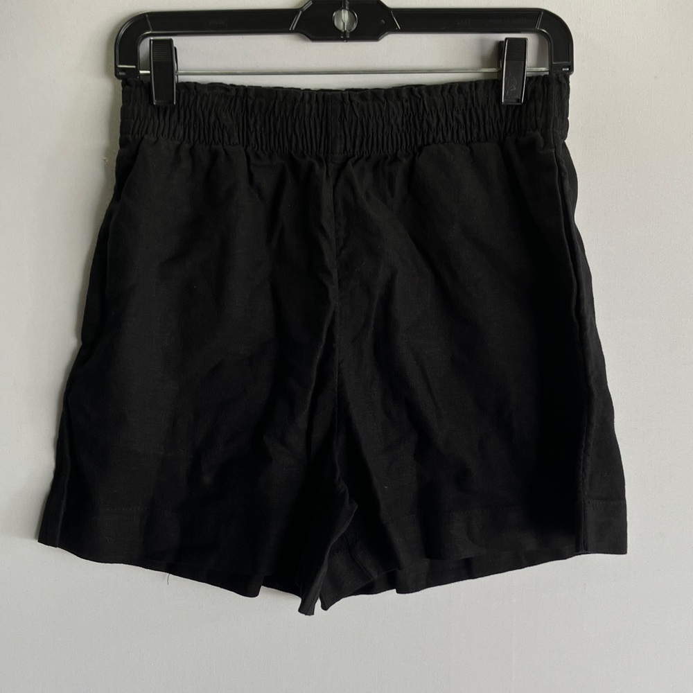 H&M Black Elastic Waist Shorts
